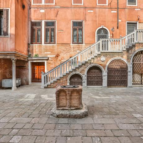 The campiello at Canal Grande apartment